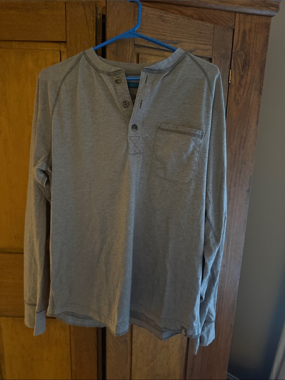 The North Face Men's Long-Sleeve Henley - Light Gray